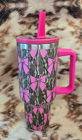 Camo & Bows Tumbler